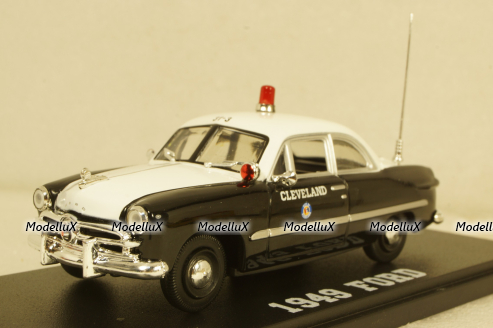 Ford 49 Cleveland Police 1949, black/white, 86635, Greenlight 1:43