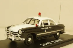 Ford 49 Cleveland Police 1949, black/white, 86635, Greenlight 1:43