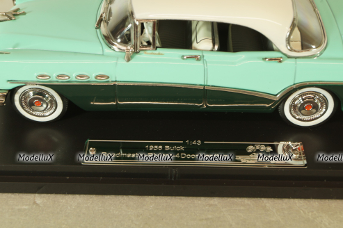 Buick Roadmaster Riviera hardtop, 4 doors, green/white, GFCC 1:43