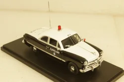Ford 49 Cleveland Police 1949, black/white, 86635, Greenlight 1:43