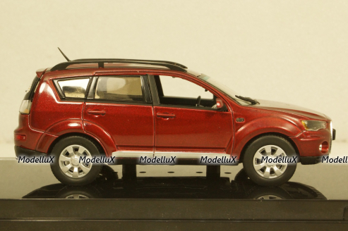 Mitsubishi Outlander  red, Vitesse 1:43