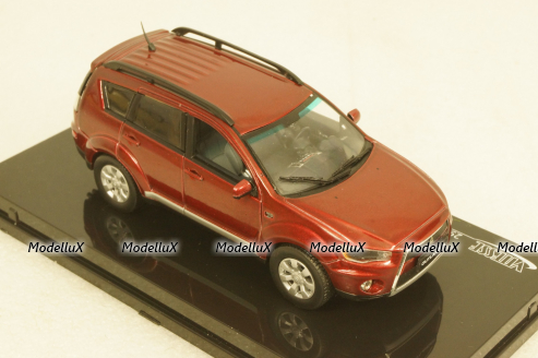 Mitsubishi Outlander  red, Vitesse 1:43