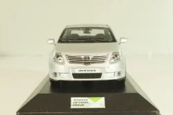 Toyota Avensis (T27) 2009, silver, Minichamps 1:43