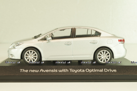 Toyota Avensis (T27) 2009, silver, Minichamps 1:43
