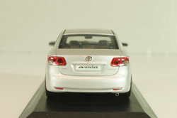 Toyota Avensis (T27) 2009, silver, Minichamps 1:43