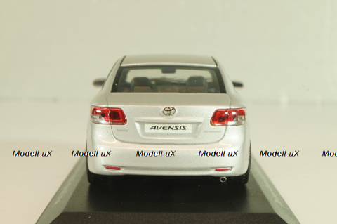 Toyota Avensis (T27) 2009, silver, Minichamps 1:43