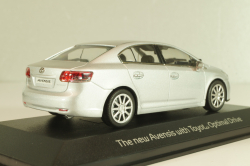 Toyota Avensis (T27) 2009, silver, Minichamps 1:43