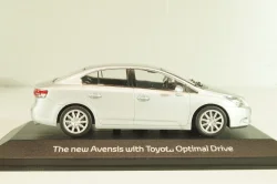 Toyota Avensis (T27) 2009, silver, Minichamps 1:43