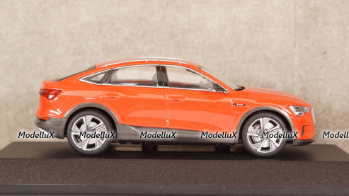 Audi E-tron Sportback Catalunya Red, IScale 1:43
