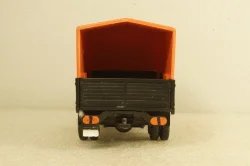 Зил-4331, красный/оранжевый, з-д Вега 1:43 