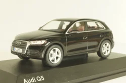 Audi Q5 (FY) 2017, black, 5011605633, Iscale 1:43 Уценка!