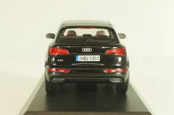 Audi Q5 (FY) 2017, black, 5011605633, Iscale 1:43 Уценка!