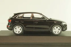 Audi Q5 (FY) 2017, black, 5011605633, Iscale 1:43 Уценка!