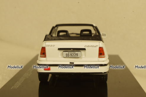 Chevrolet Kadett GSI Conversivel, white 1992, Altaya 1:43