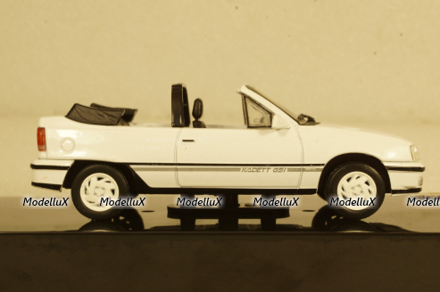 Chevrolet Kadett GSI Conversivel, white 1992, Altaya 1:43