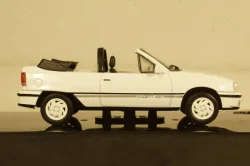 Chevrolet Kadett GSI Conversivel, white 1992, Altaya 1:43