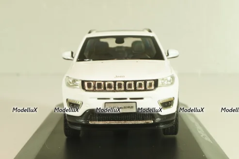 Jeep Compass 2018, white, dealer edition 1:43