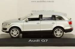 Audi Q7 silver