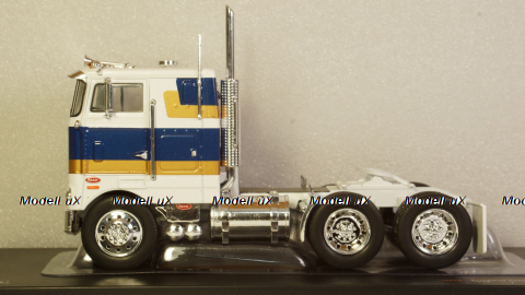 Peterbilt 352 H white 1979, TR078, IXO 1:43