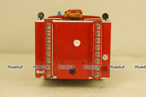 International Loadstar Wasterlain Verviers fire department, Altaya 1:43
