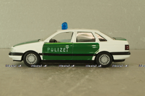 Volkswagen Passat (B3) Polizei 1988, white/green, 1015POL, Schabak 1:43