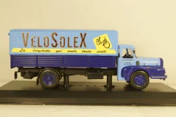 Unic ZU Izoard pick up with canvas top blue/yellow, Hachette 1:43