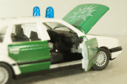 Volkswagen Passat (B3) Polizei 1988, white/green, 1015POL, Schabak 1:43
