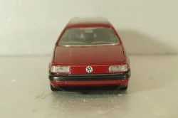Volkswagen Passat Variant (B3) 1988, red, 1015R,Schabak 1:43