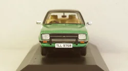 Ford Escort MkII 1.3 Ghia met.green/mattblack, Vanguards 1:43