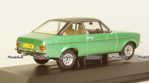 Ford Escort MkII 1.3 Ghia met.green/mattblack, Vanguards 1:43