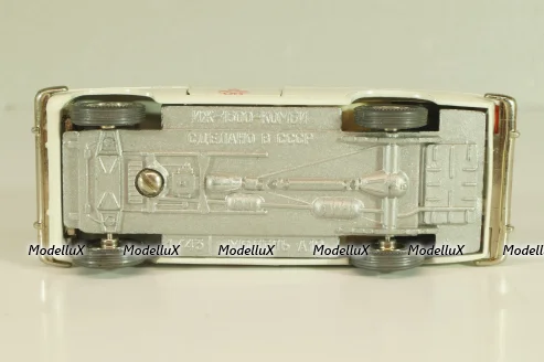 Иж-1500 Комби А12, белый, Октябрь 1978г.,Олимпиада 80, Тантал/Радон 1:43 Новый