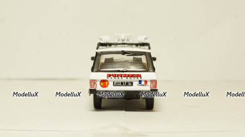 Range Rover Series 1 Circus Pinder 1970-1985 white, Direct Collections 1:43