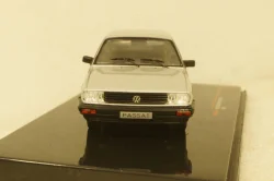 Volkswagen Passat B2 1985 silver, CLC425N, IXO 1:43