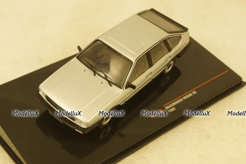 Volkswagen Passat B2 1985 silver, CLC425N, IXO 1:43