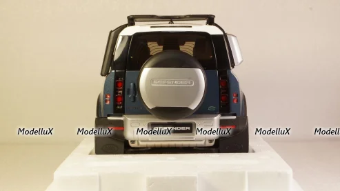Land Rover Defender 90 2020 tasman blue, Almost Real 1:18