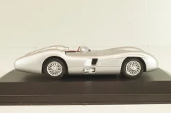 Mercedes-Benz W196 R Streamlined Racing Car 1955, silver, MBOMS070, Mercedes-Benz-Offizielle Modell-Sammlung #70, Altaya 1:43 