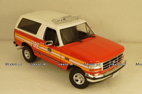 Ford Bronco FDNY 1996 white/red/orange, 19118, Greenlight 1:18