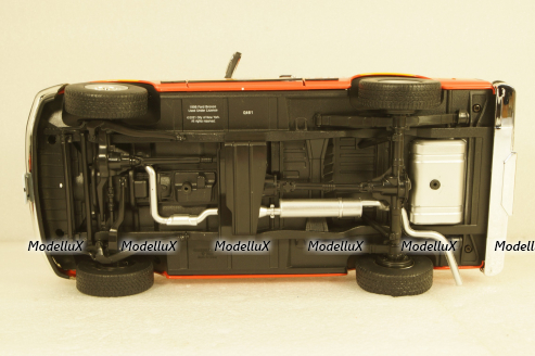 Ford Bronco FDNY 1996 white/red/orange, 19118, Greenlight 1:18