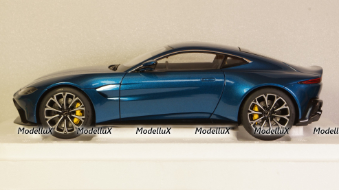 Aston Martin Vantage 2019, 70278, Auto Art 1:18