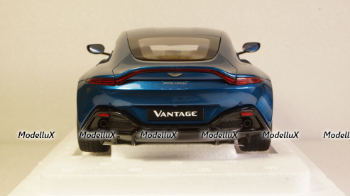 Aston Martin Vantage 2019, 70278, Auto Art 1:18