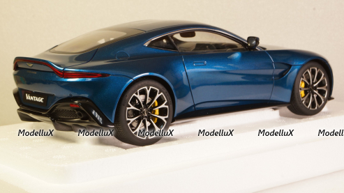 Aston Martin Vantage 2019, 70278, Auto Art 1:18