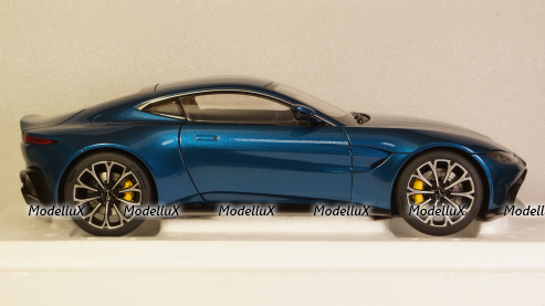 Aston Martin Vantage 2019, 70278, Auto Art 1:18