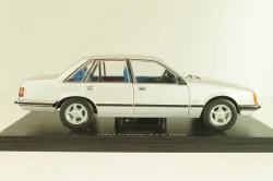 Opel Senator 3.0 E 1978, silver, G1648020, Hachette 1:24 Уценка!