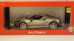 Alfa Romeo 4C 2013 greymetallic, 70187, Auto Art 1:18