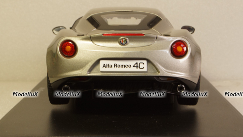 Alfa Romeo 4C 2013 greymetallic, 70187, Auto Art 1:18