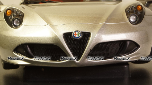 Alfa Romeo 4C 2013 greymetallic, 70187, Auto Art 1:18