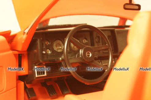 Chevrolet Camaro Z28 1981 light red/black, Greenlight 1:18