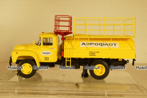 Зил-130 АС-157, Автомобиль для обслуживания самолетов, Аэропорт  1986 г., 113027, DiP Models 1:43 Уценка!