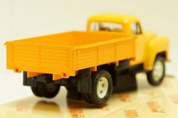 ГАЗ 52-84 желтый, H258, НАП 1:43
