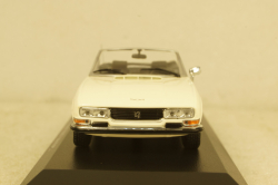 Peugeot 504 Cabriolet 1977, white, 940112131, Maxichamps 1:43